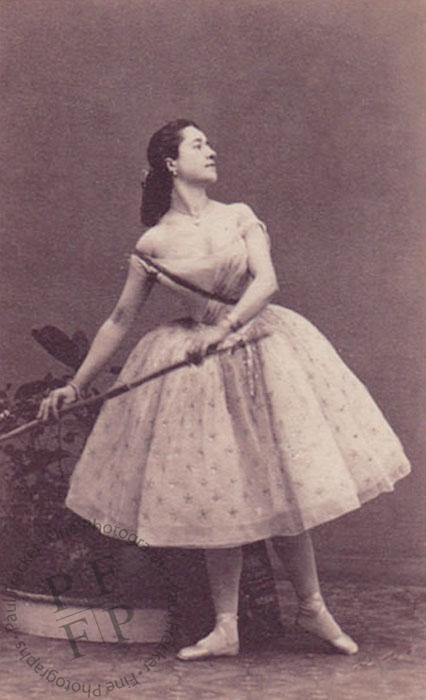 Julie Stoïkoff