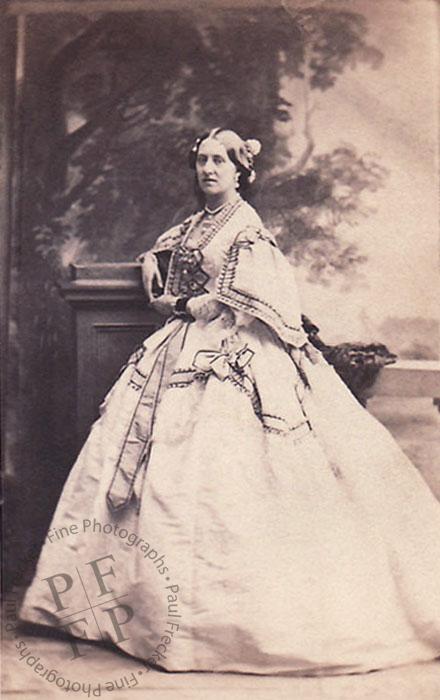 Lady Cosmo Russell